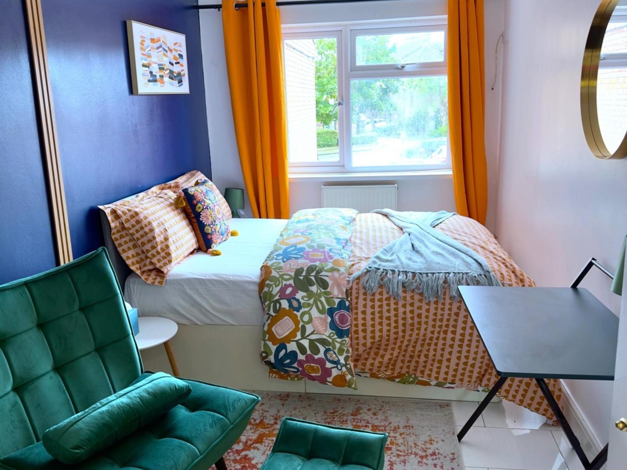 Charming 3-Bedroom House With Garden In Portsmouth, Close Parking, Train Station & Gunwharf Zewnętrze zdjęcie