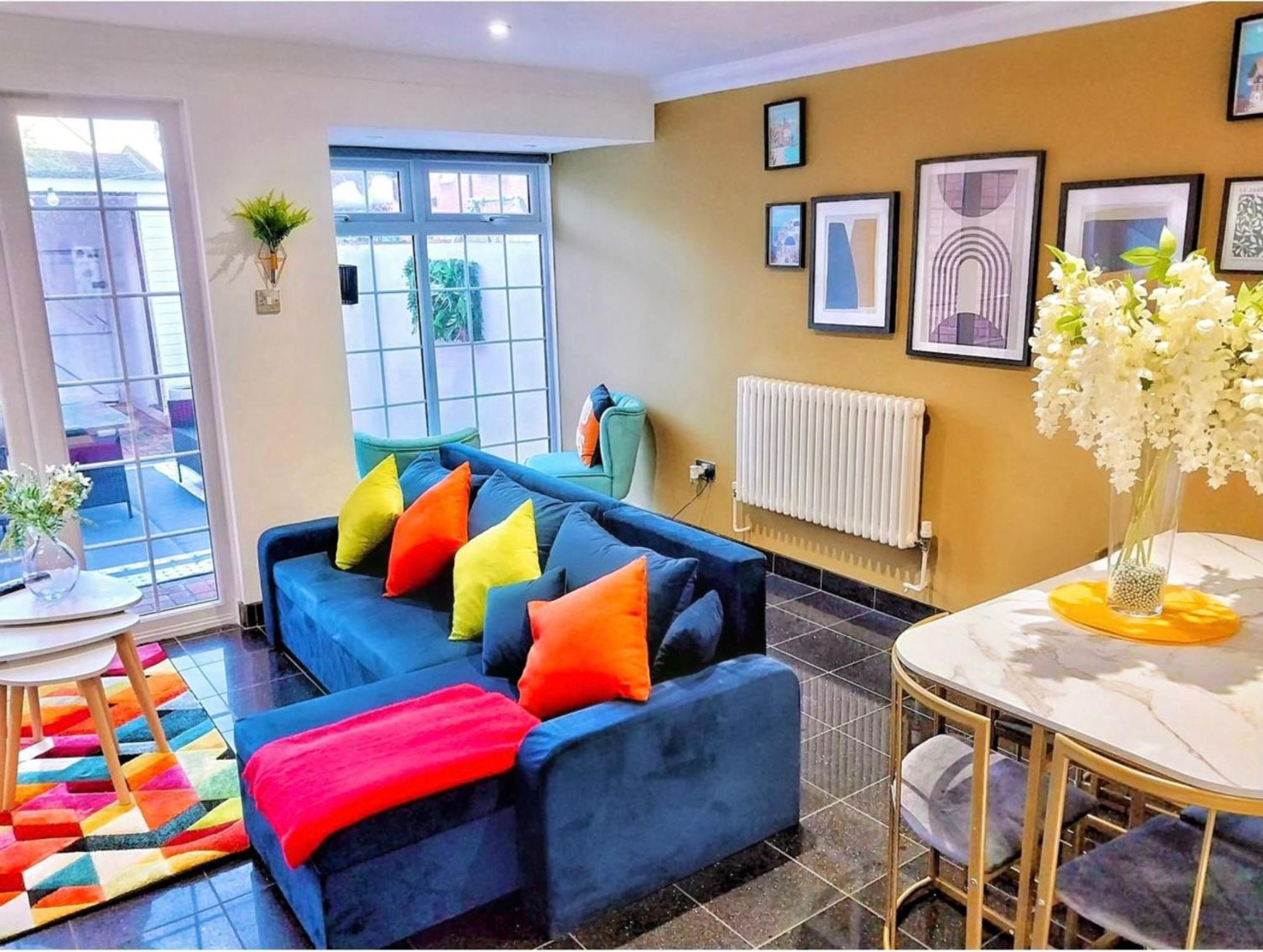 Charming 3-Bedroom House With Garden In Portsmouth, Close Parking, Train Station & Gunwharf Zewnętrze zdjęcie