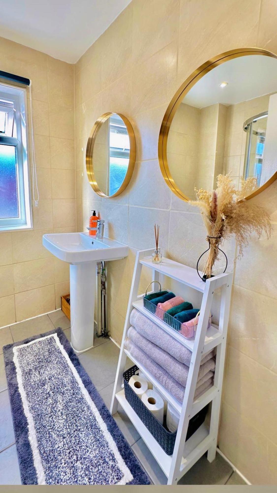 Charming 3-Bedroom House With Garden In Portsmouth, Close Parking, Train Station & Gunwharf Zewnętrze zdjęcie